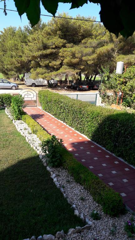 Apartment Adrian Biograd Na Moru Exterior photo