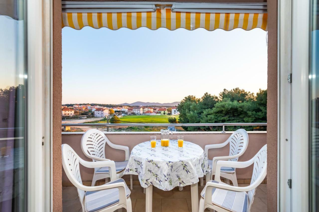 Apartment Adrian Biograd Na Moru Exterior photo