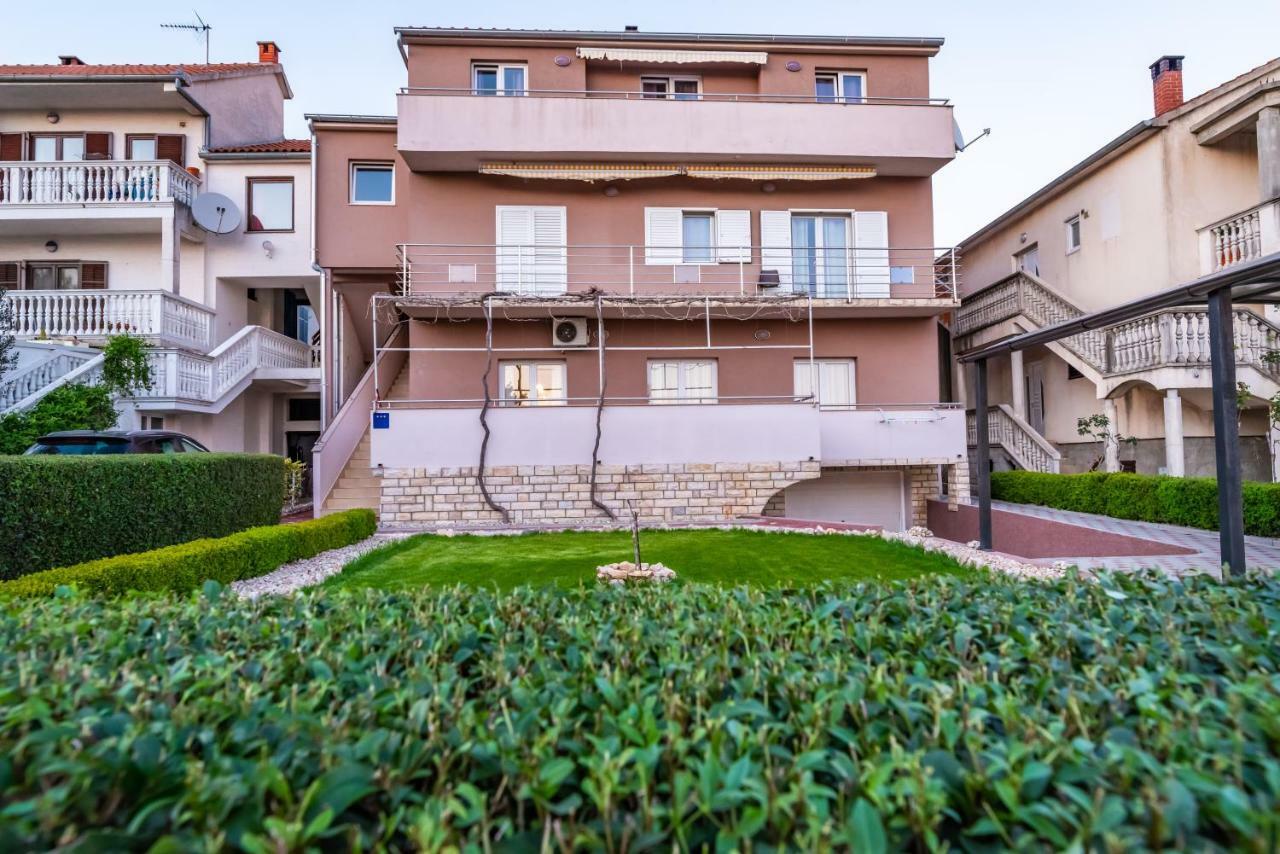 Apartment Adrian Biograd Na Moru Exterior photo