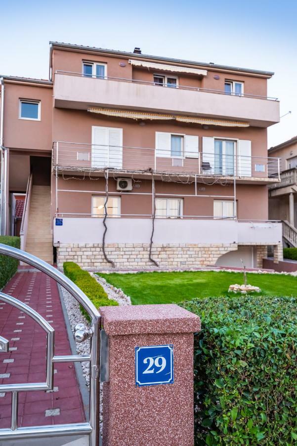 Apartment Adrian Biograd Na Moru Exterior photo